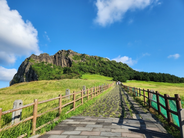 ソンサンイルチュルボン(済州島)登山口