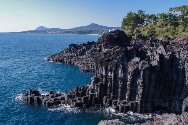 大浦海岸柱状節理帯（チュサンジョルリデ）