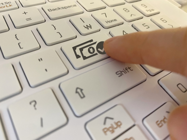 海外送金する際のイメージ